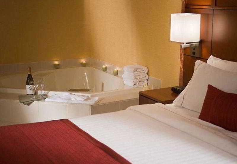 คอร์ทยาร์ด โพรวิเดนซ์ ดาวน์ทาวน์ Hotel ภายนอก รูปภาพ